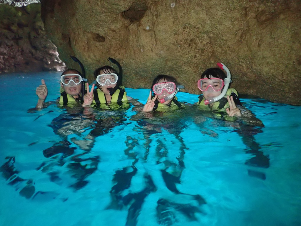 綺麗な洞窟 サマーリゾート沖縄ブログ
